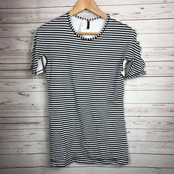 lululemon athletica Tops - 3/$25 Lululemon T-shirt Size 6